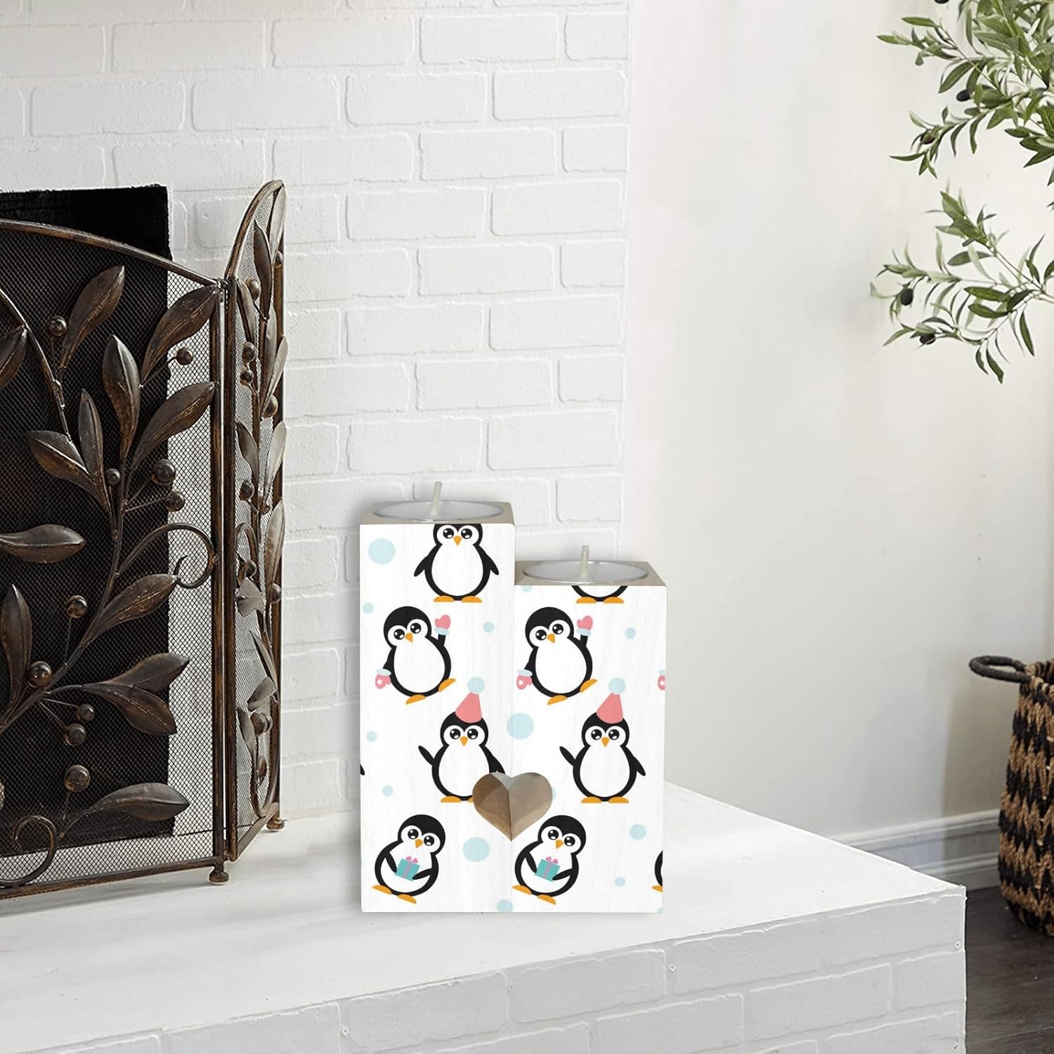 Little Cartoon Penguins Heart Candle Holders